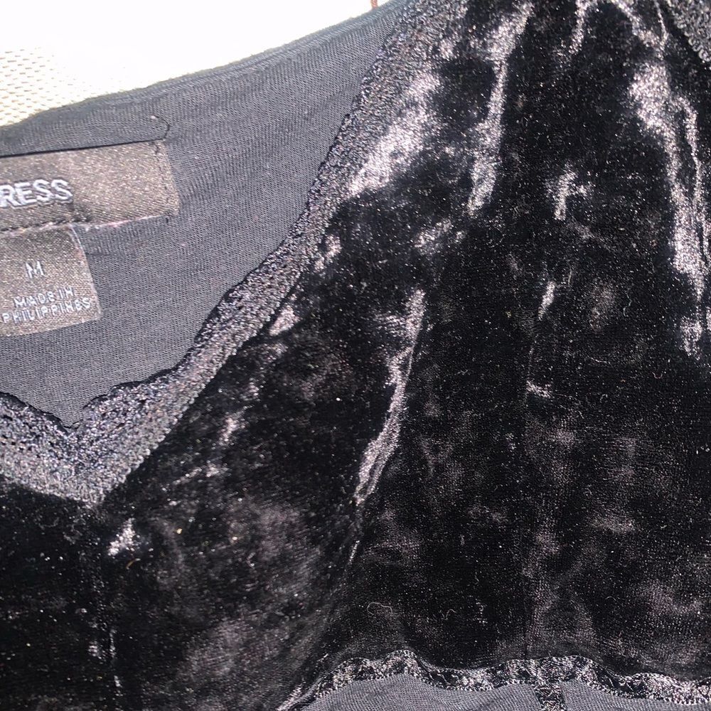 Express black velvet cami camisole size M